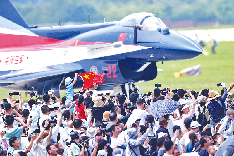 少萝后入长春航空展迎来首个公众日